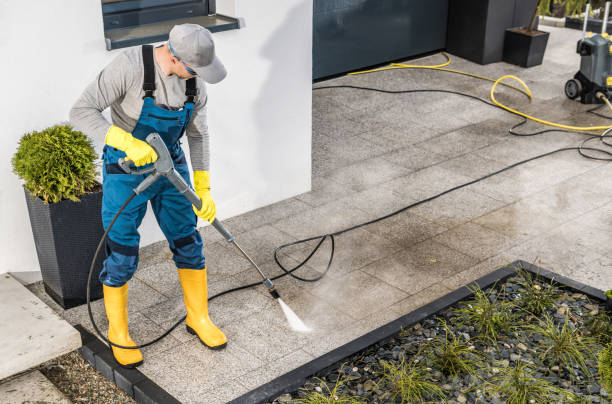 Best Concrete Pressure Washing  in Green Bay, WI